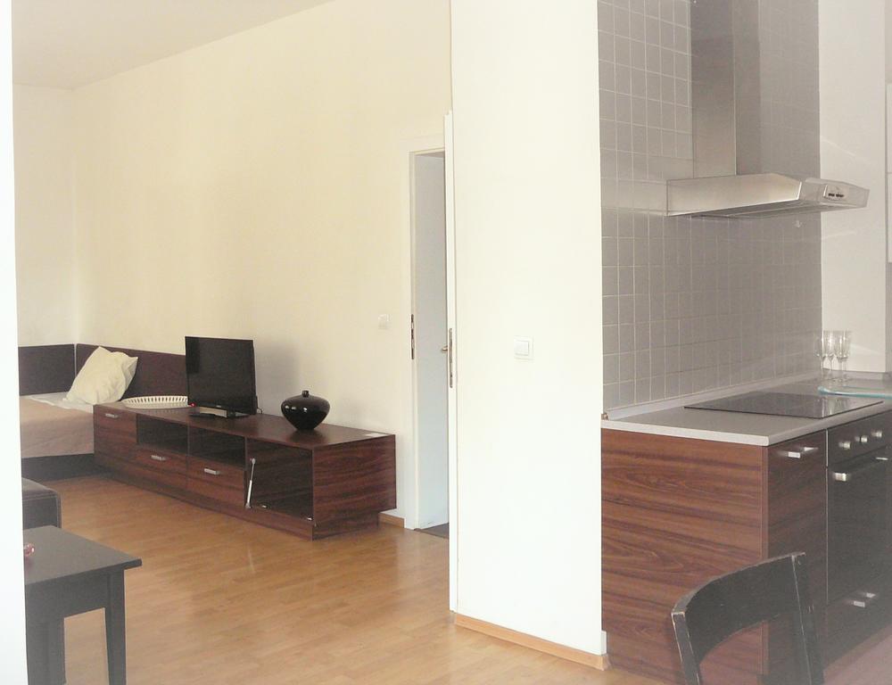 Lion Apartments Medena, Big Size, High Ceilings Μπρατισλάβα Εξωτερικό φωτογραφία