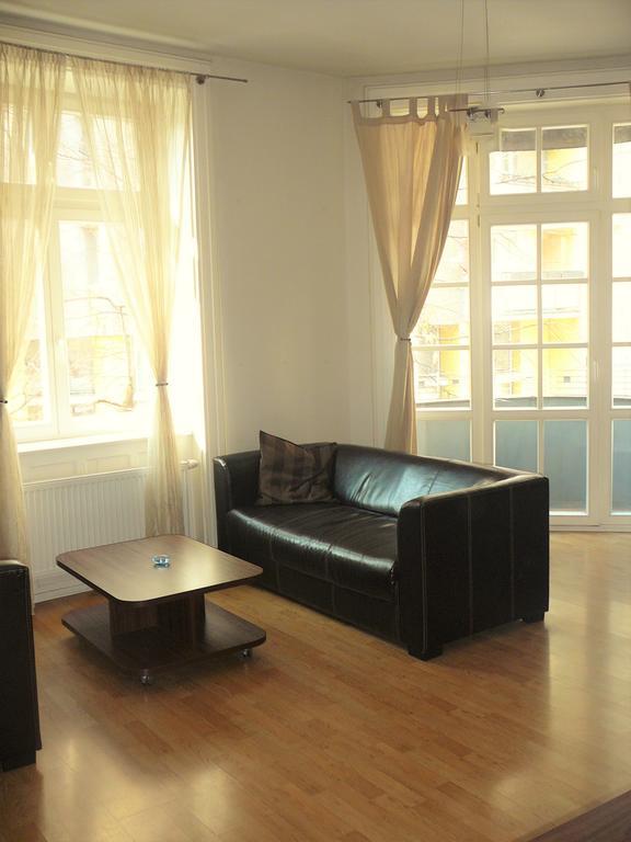 Lion Apartments Medena, Big Size, High Ceilings Μπρατισλάβα Εξωτερικό φωτογραφία