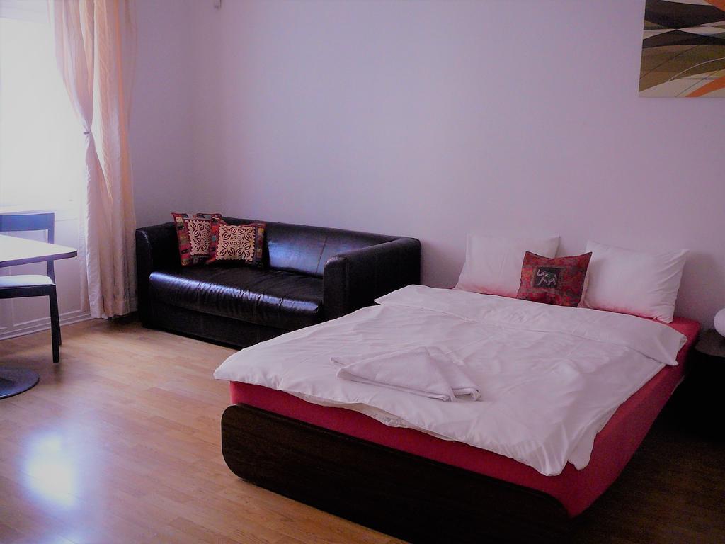 Lion Apartments Medena, Big Size, High Ceilings Μπρατισλάβα Εξωτερικό φωτογραφία
